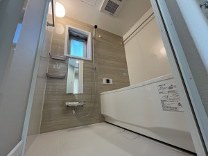 神戸市須磨区神の谷、中古マンションの風呂画像です