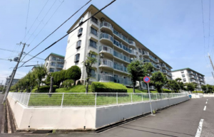 神戸市須磨区神の谷、中古マンションの外観画像です