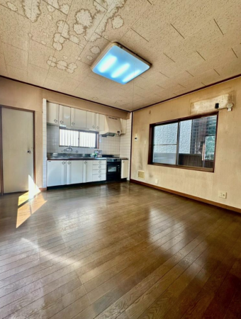 神戸市須磨区行幸町、土地の居間画像です