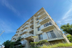 神戸市須磨区北落合、中古マンションの外観画像です