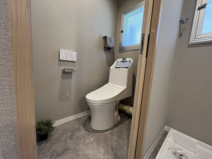 神戸市須磨区中落合、中古マンションのトイレ画像です