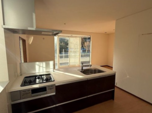 神戸市須磨区北落合、中古一戸建てのキッチン画像です