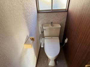 神戸市須磨区北落合、中古一戸建てのトイレ画像です