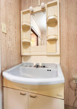 神戸市須磨区高倉台、中古マンションの洗面画像です