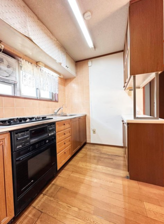 神戸市須磨区高倉台、中古マンションのキッチン画像です