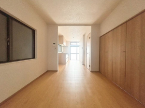 神戸市須磨区天神町、中古一戸建ての居間画像です