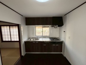 神戸市須磨区菅の台、中古マンションのキッチン画像です