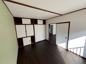 神戸市須磨区菅の台、中古マンションの収納画像です