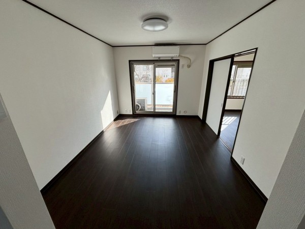 神戸市須磨区菅の台、中古マンションの居間画像です