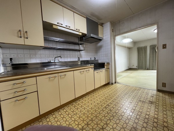 神戸市須磨区北落合、中古マンションのキッチン画像です