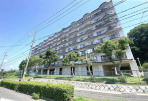 神戸市須磨区友が丘、中古マンションの外観画像です