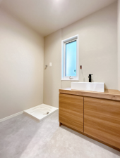 神戸市須磨区北落合、中古一戸建ての洗面画像です