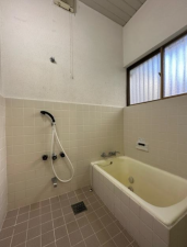 神戸市須磨区緑が丘、中古一戸建ての風呂画像です