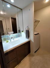 神戸市須磨区車、中古マンションの洗面画像です