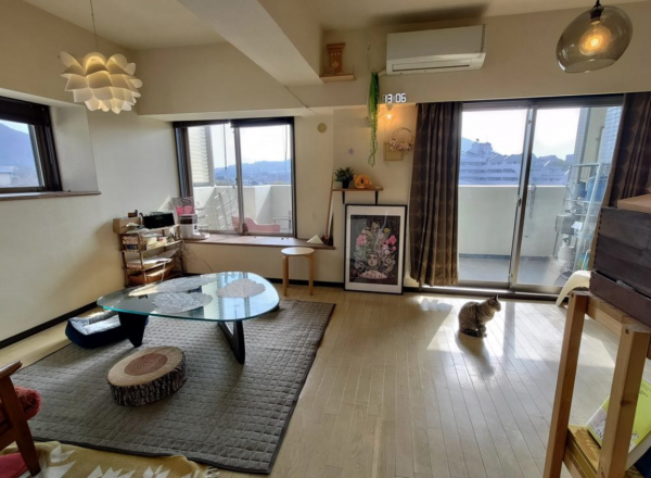 神戸市須磨区車、中古マンションの居間画像です