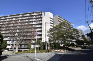 神戸市須磨区北落合、中古マンションの外観画像です