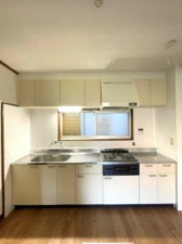 神戸市須磨区南町、中古一戸建てのキッチン画像です