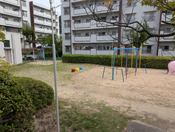 神戸市須磨区高倉台、中古マンションの外観画像です