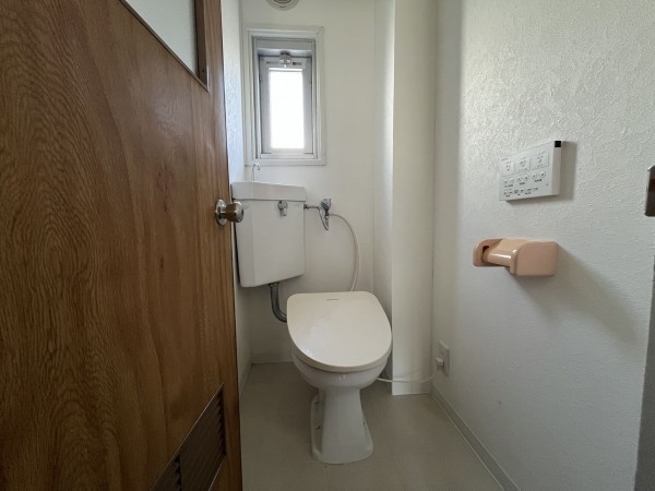 神戸市須磨区高倉台、中古マンションのトイレ画像です