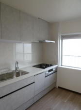 神戸市須磨区横尾、中古マンションのキッチン画像です