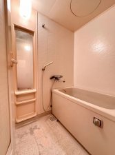 神戸市須磨区竜が台、中古マンションの風呂画像です