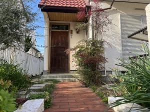 神戸市須磨区神の谷、中古一戸建ての玄関画像です