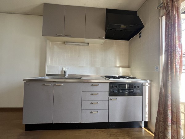 神戸市須磨区神の谷、中古一戸建てのキッチン画像です