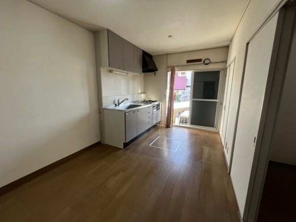 神戸市須磨区神の谷、中古一戸建てのキッチン画像です