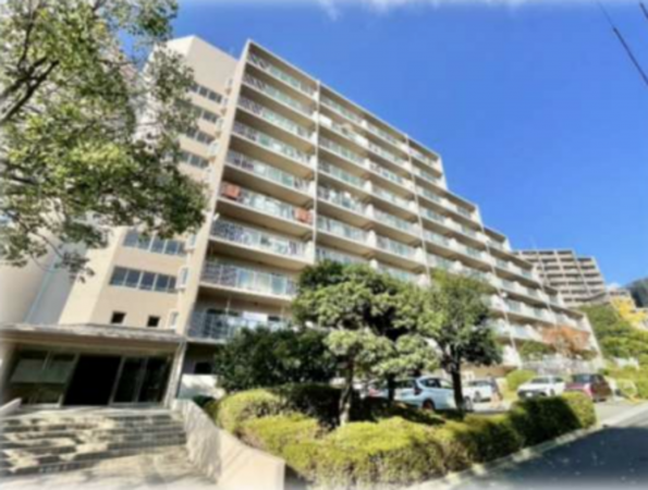 神戸市須磨区北落合、中古マンションの外観画像です