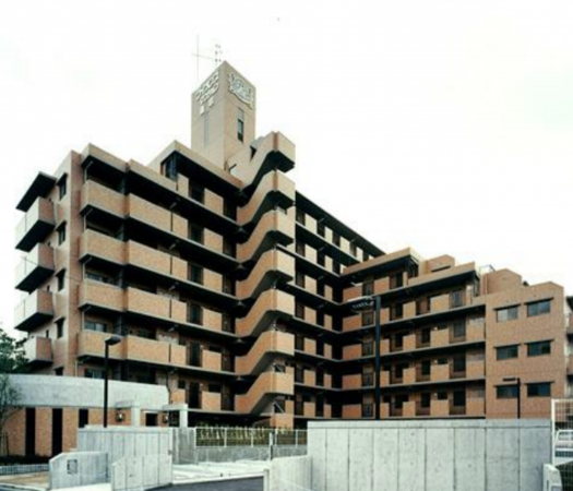 神戸市須磨区青葉町、中古マンションの外観画像です