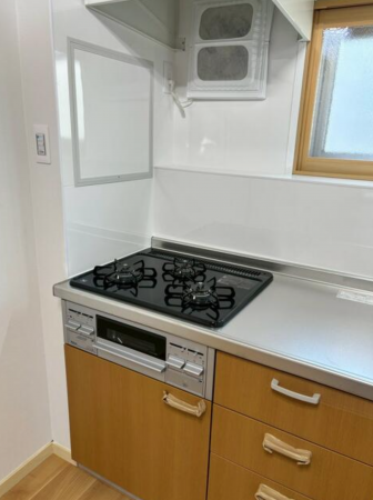 神戸市須磨区高倉台、中古マンションのキッチン画像です