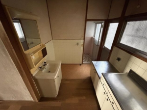 神戸市須磨区妙法寺、中古一戸建てのキッチン画像です