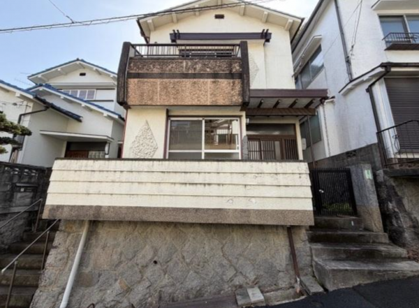 神戸市須磨区妙法寺、中古一戸建ての外観画像です