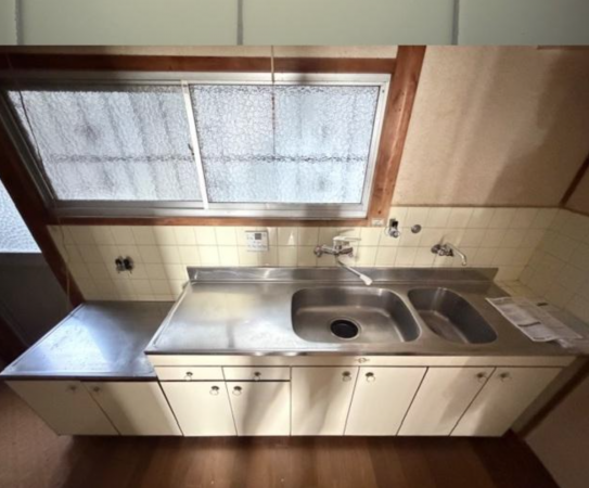 神戸市須磨区妙法寺、中古一戸建てのキッチン画像です