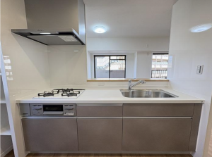 神戸市須磨区道正台、中古マンションのキッチン画像です