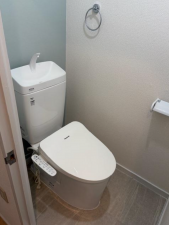 神戸市須磨区若草町、中古マンションのトイレ画像です