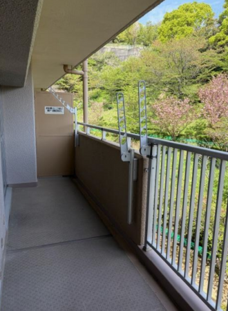 神戸市須磨区若草町、中古マンションのバルコニー画像です