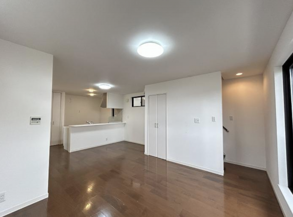 神戸市須磨区須磨浦通、中古一戸建ての内装画像です