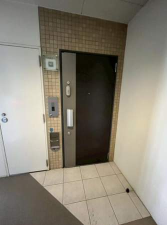 神戸市須磨区飛松町、中古マンションの玄関画像です