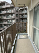 神戸市須磨区車、中古マンションのバルコニー画像です