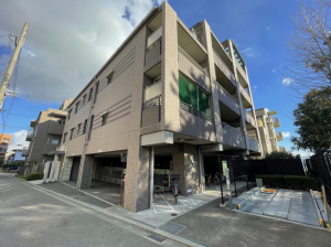 神戸市須磨区桜木町、中古マンションの外観画像です