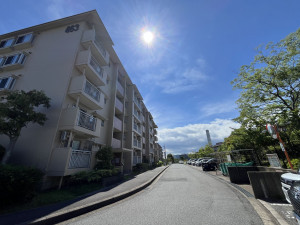 神戸市須磨区中落合、中古マンションの外観画像です