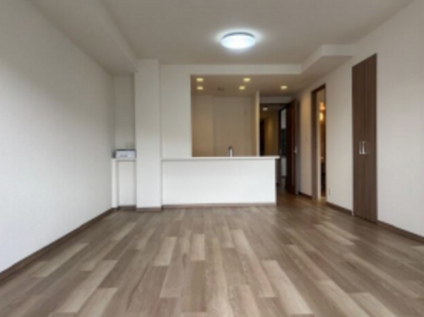 神戸市須磨区桜の杜、中古マンションの居間画像です