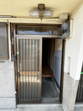 神戸市須磨区禅昌寺町、中古一戸建ての玄関画像です