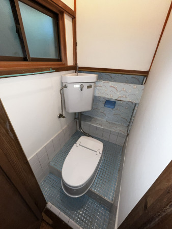 神戸市須磨区禅昌寺町、中古一戸建てのトイレ画像です