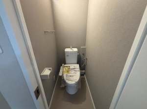 神戸市須磨区神の谷、中古マンションのトイレ画像です