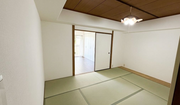 神戸市須磨区高倉町、中古マンションの内装画像です