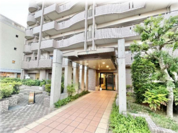 神戸市須磨区寺田町、中古マンションの外観画像です
