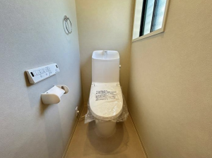 神戸市須磨区東白川台、中古一戸建てのトイレ画像です