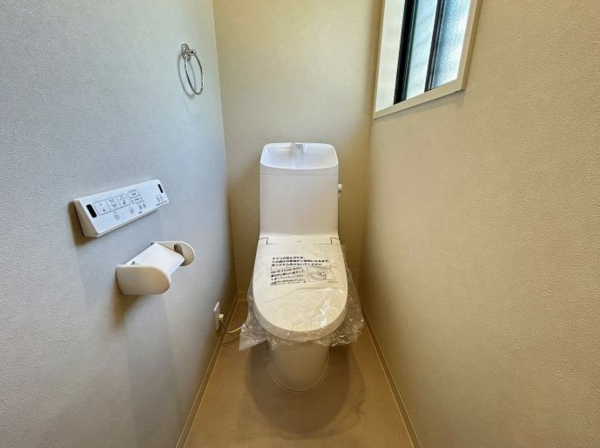 神戸市須磨区東白川台、中古一戸建てのトイレ画像です